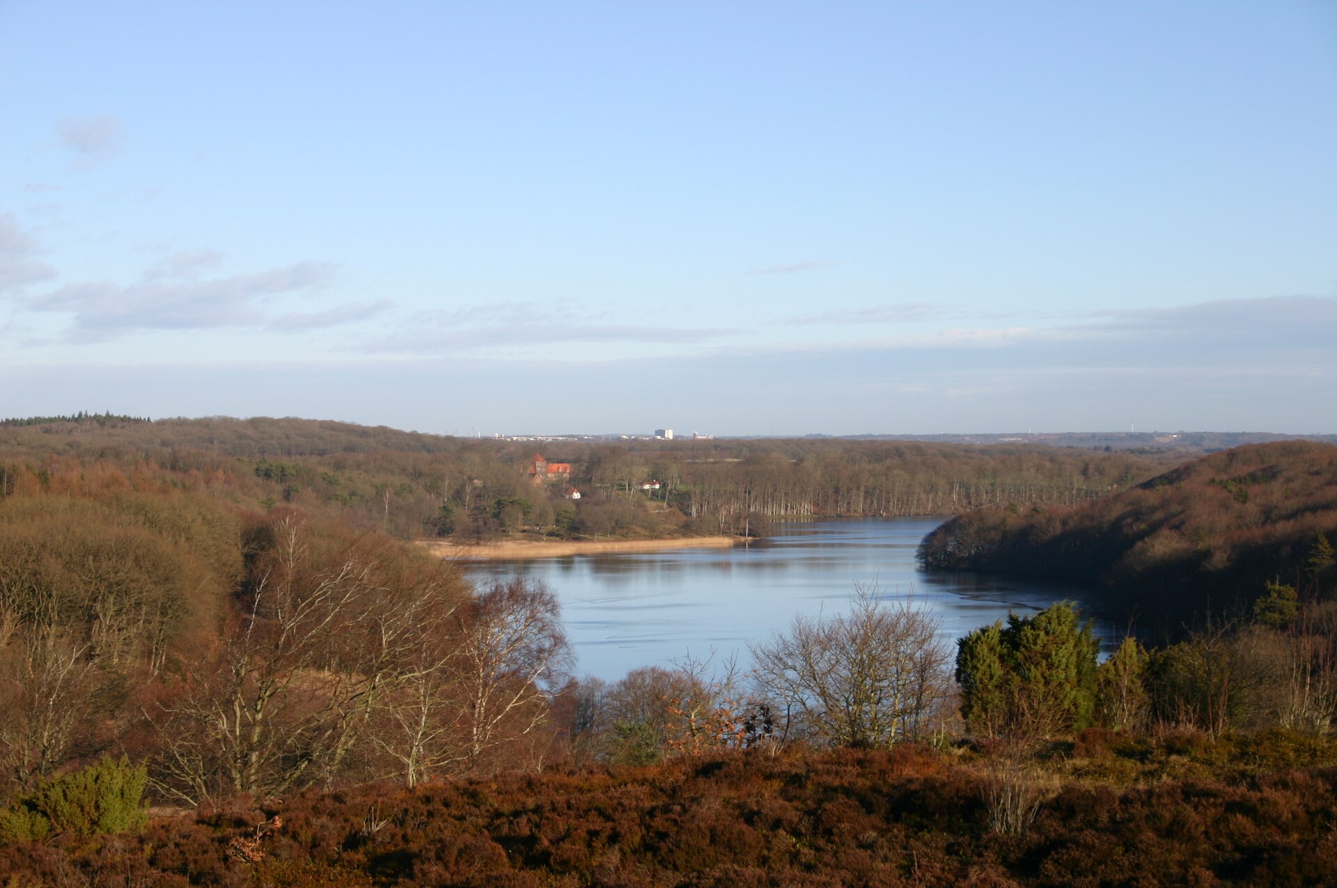 Il lago Hald Sø nella valle a sud di Viborg